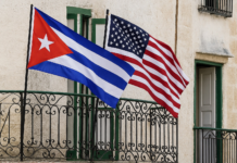 Manifestantes atacam escritório do Partido Comunista de Cuba, em rara revolta contra apagões