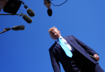 Trump diz que dará chance ao Irã e que não tem pressa nas negociações para dar fim à guerra