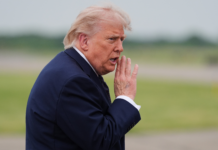 Trump diz que acordo com Irã ainda não está 'totalmente negociado', após prometer resolução até este domingo