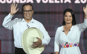 Peru vota em 2º turno disputado para escolher décimo presidente em 10 anos