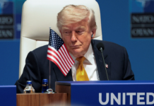 Apesar das críticas públicas, Trump afirmou a líderes da Otan que quer manter EUA na aliança, diz agência
