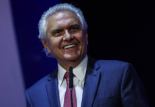 Caiado compara Flávio a um peru de Natal que Lula cuida para o segundo turno