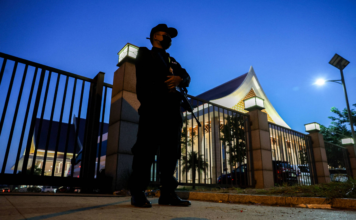 Brasileiros são presos em operação contra golpes online e telefônicos no Laos
