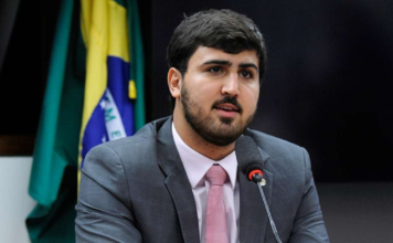 Patrimônio de Emanuelzinho salta de R$ 40 mil para meio milhão 
