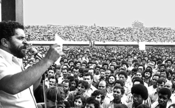 Lula começa campanha no palanquesindical que o projetou para a política