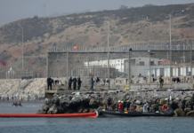 Sobe para 72 número de migrantes que morreram ao tentar entrar em Ceuta