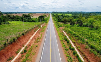 Governo de MT fecha pavimentação de 42,6 km entre Quatro Marcos e Lambari