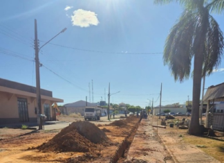 Prefeitura acusa Águas de Marcelândia de enterrar tubulações a menos de 50 cm e deixar esgoto parado há décadas