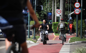 Precisamos construir ciclovias