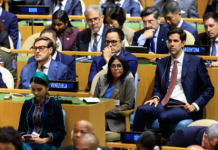 Venezuelanos protestam contra presença de Delcy Rodríguez na Assembleia Geral da ONU: 'Não nos representa'