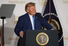 IA criada pelo governo Trump dá respostas que contradizem o próprio presidente