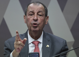 CCJ do Senado vota fim da escala 6×1; o que pode mudar na jornada, nas folgas e nos salários?