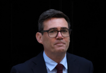 Primeiro-ministro britânico afirma que retorno do Reino Unido à União Europeia é possibilidade