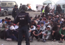 Em Ceuta, polícia remove último acampamento de imigrantes em praia antes de visita do rei