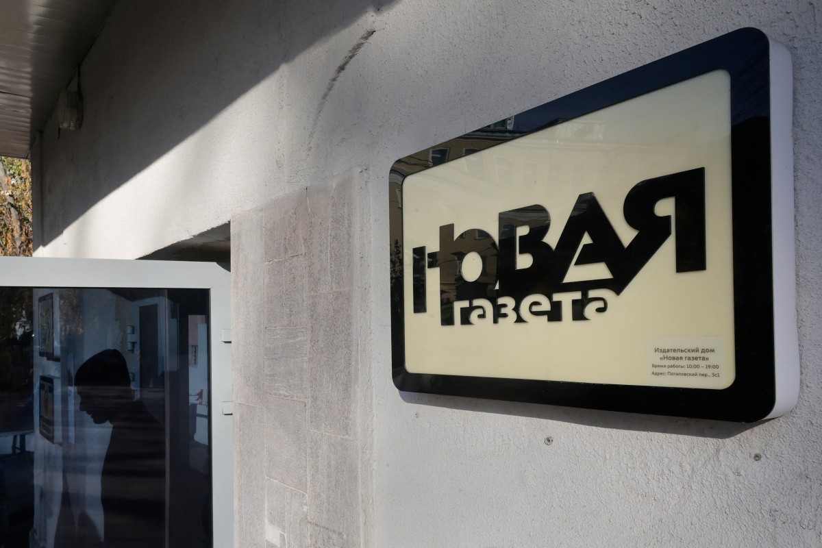 Novaya Gazeta, principal jornal de oposição da Rússia fundado por Nobel da Paz, anuncia fechamento: 'Nos mataram'